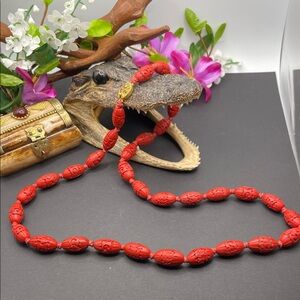 Cinnabar beaded necklace vintage B60 🔥
